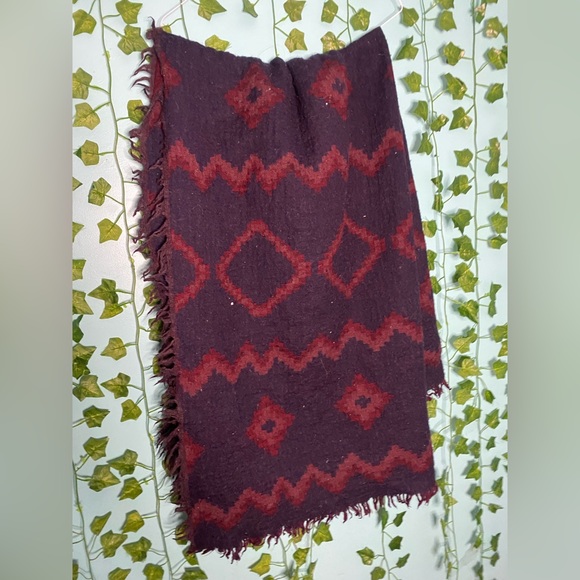Aritzia Wilfred Blanket Scarf - Picture 6 of 16